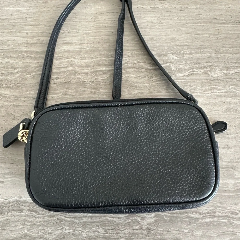 Coach Mini crossbody Bag black pebble leather. Adjustable strap, multiple pocket - Picture 9 of 15